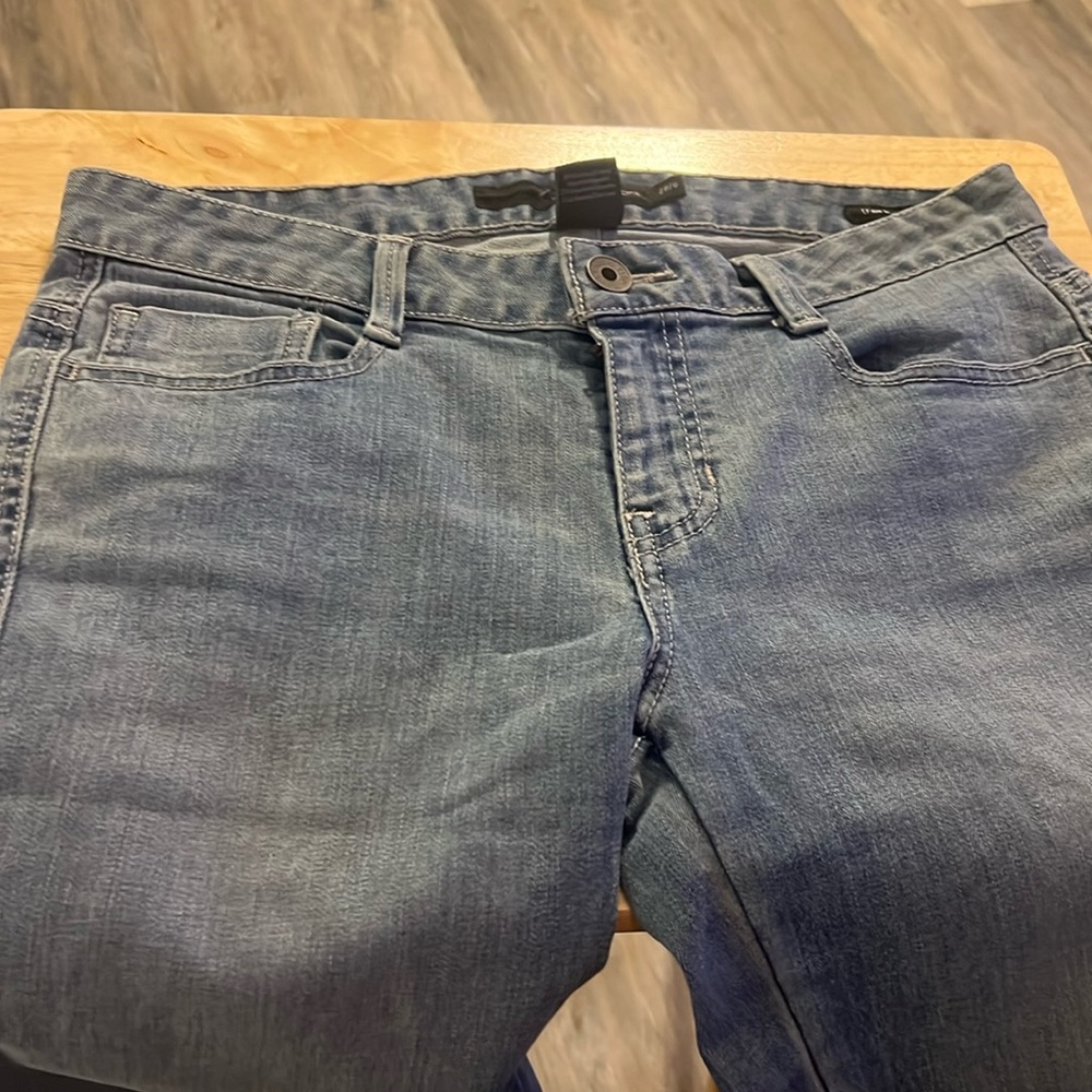 Calvin Klein Lean Bootcut Jeans. Size 28.